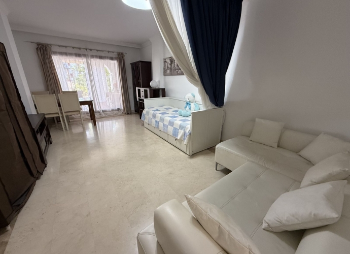 Apartment Ground Floor in San Pedro de Alcántara El Noray  - 2