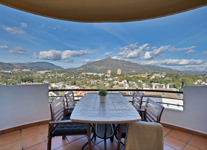 Appartement rez de chaussée situé à Nueva Andalucía Señorío de Aloha - 2
