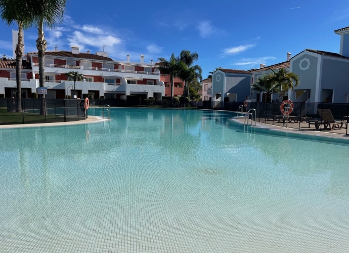 Apartamento Planta Baja en Estepona - 1
