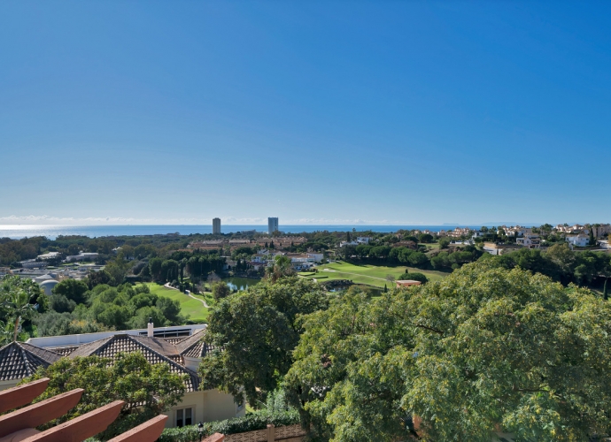 Apartment Middle Floor in Elviria Los Lagos de Santa María Golf  - 7
