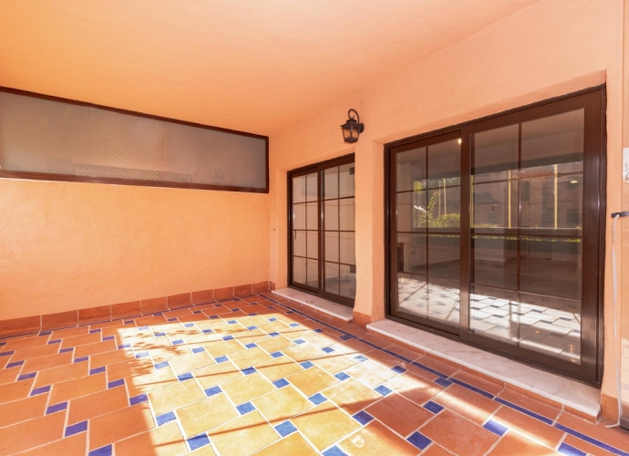 Apartment Middle Floor in Hacienda del Sol - 2