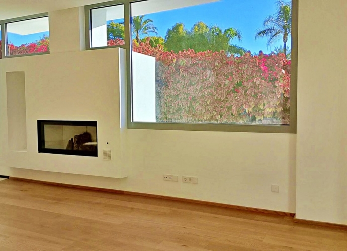 Villa Semi Detached in Sierra Blanca - 6