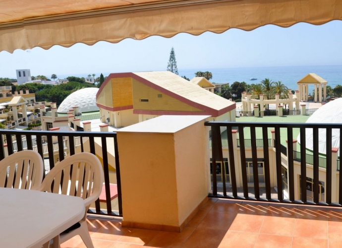 Studio Middle Floor in Elviria - 1