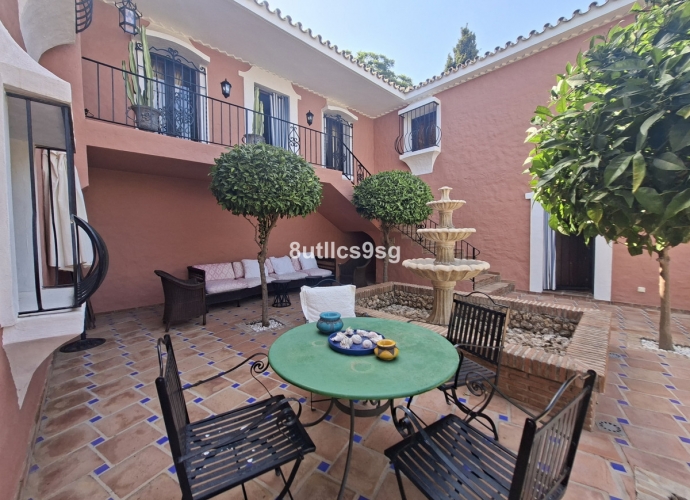 Villa Detached in Aloha - 10