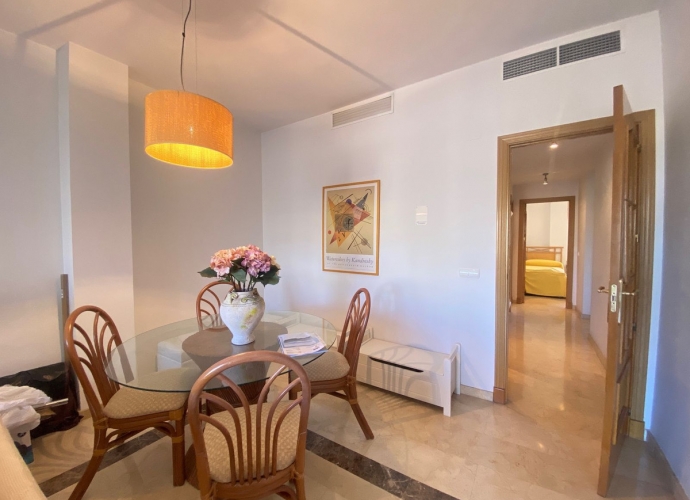 Apartment Middle Floor in Marbella - 10