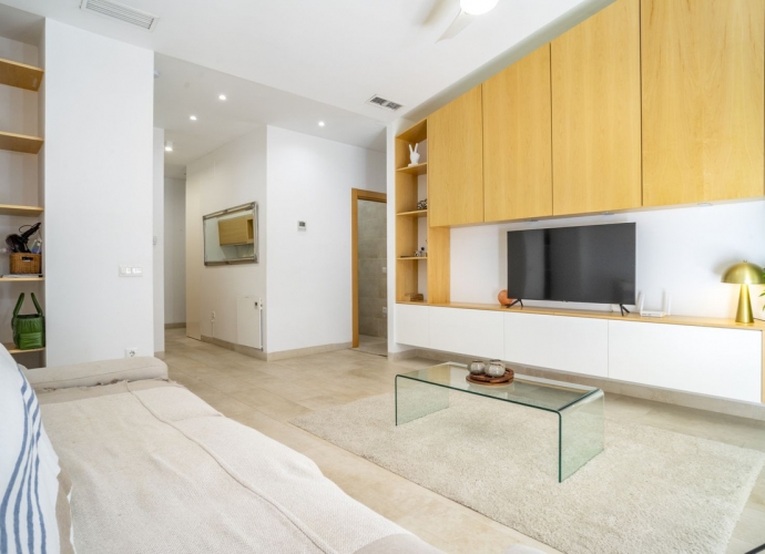 Apartment Middle Floor in Marbella - 4