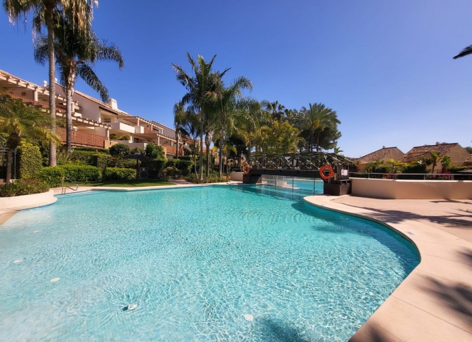 Apartment Ground Floor in Río Real - 1