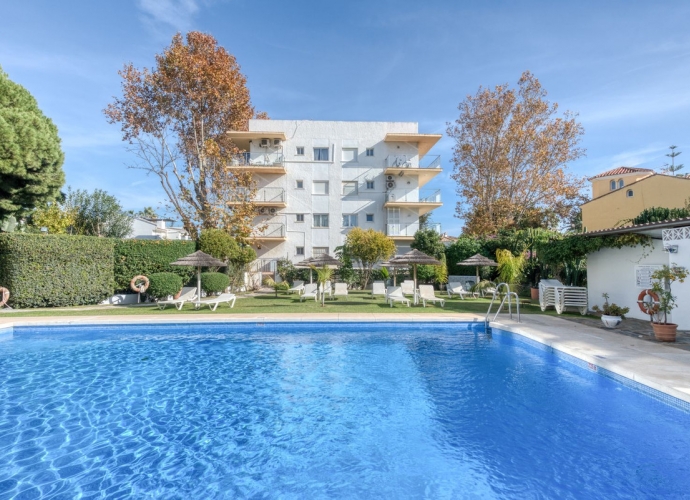 Apartamento Planta Media en The Golden Mile - 1