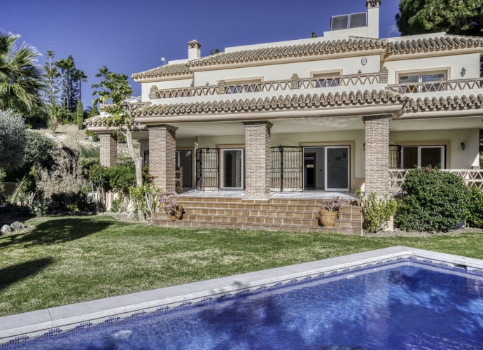 Villa Detached in El Rosario - 1