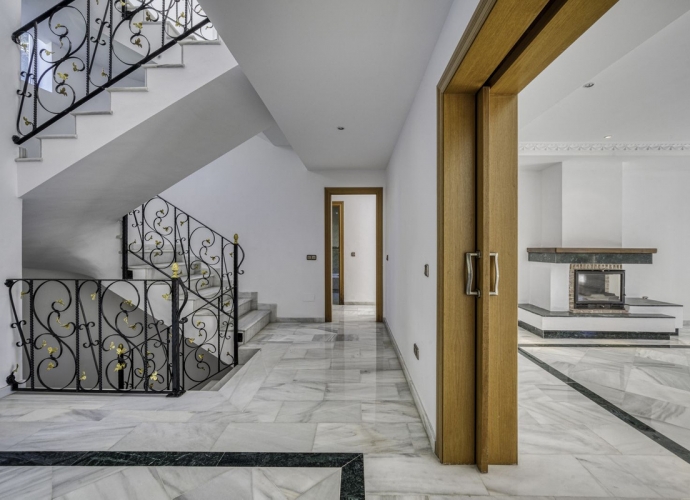 Villa Detached in El Rosario - 9