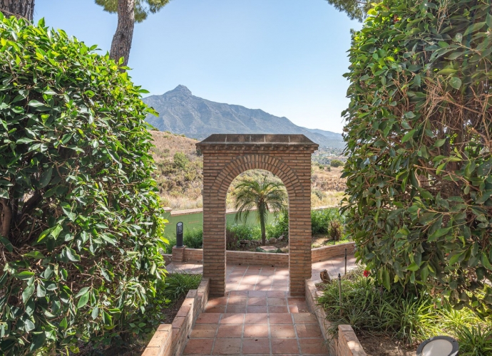 Apartamento Planta Media en Aloha - 1