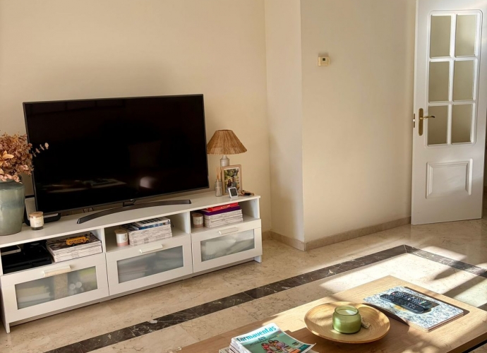 Apartamento Planta Media en Río Real - 1