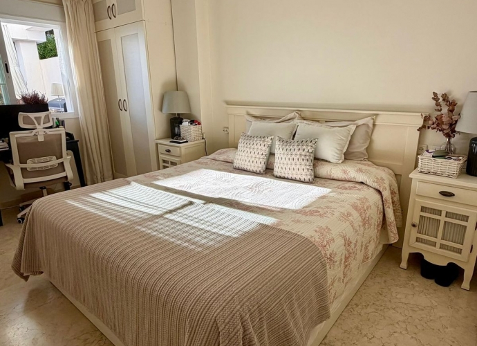 Apartamento Planta Media en Río Real - 2