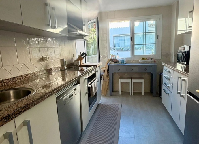 Apartamento Planta Media en Río Real - 3