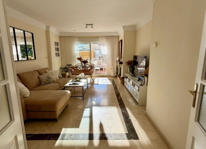 Apartamento Planta Media en Río Real - 10