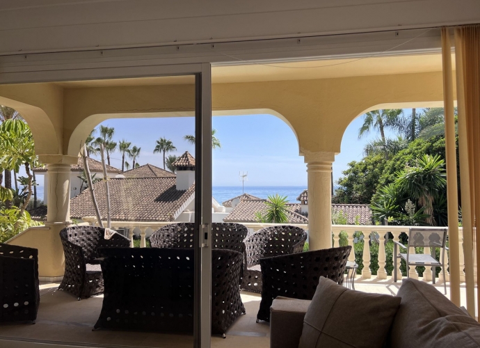 Villa Detached in Bahía de Marbella - 2