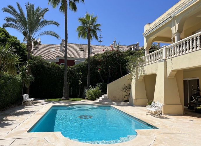 Villa Detached in Bahía de Marbella - 6