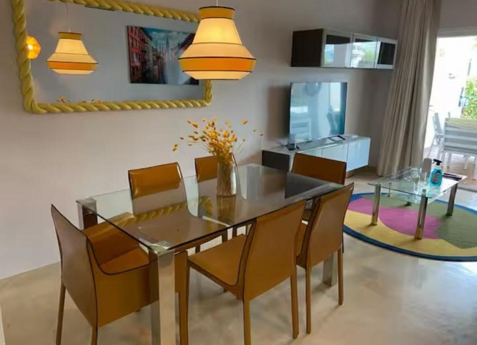 Apartamento Planta Baja en Aloha - 4