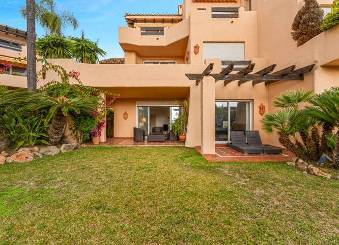 Apartamento Planta Baja en Sierra Blanca - 2