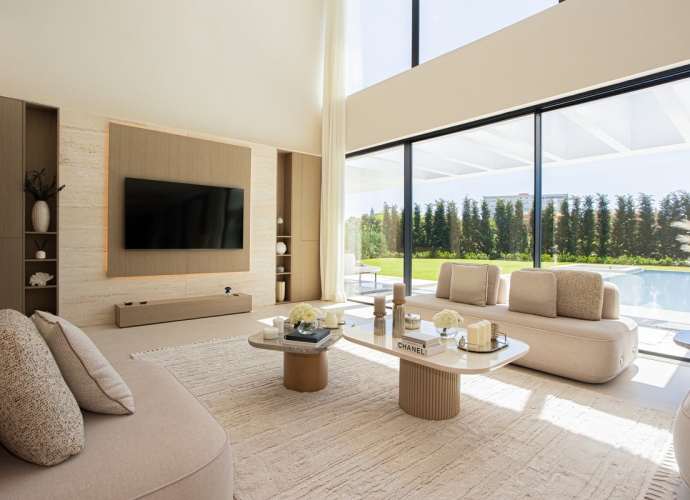 Villa Detached in Los Monteros - 5