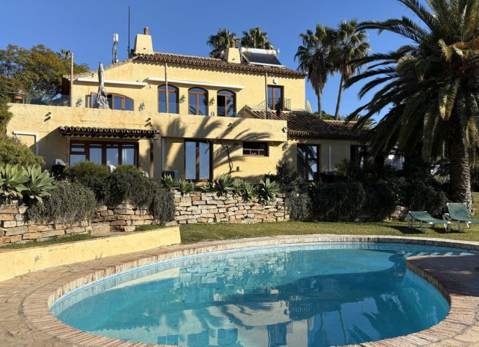 Villa Independiente en Estepona - 2