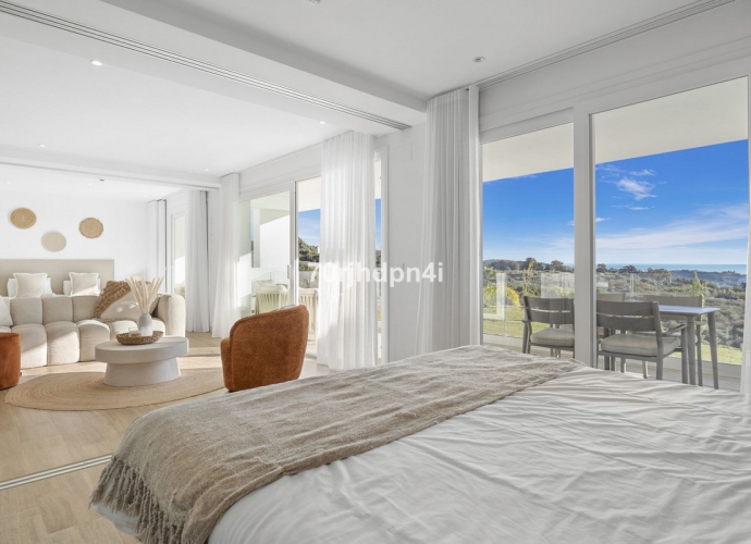 Apartamento Planta Media en Estepona - 3