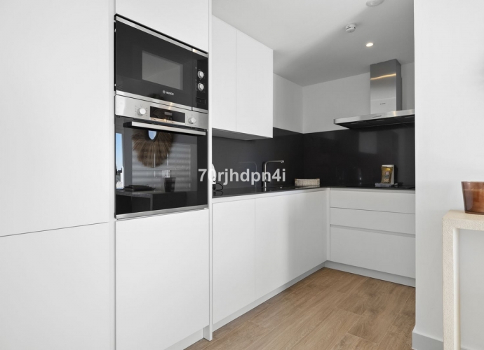 Apartamento Planta Media en Estepona - 10