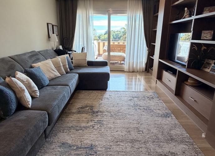 Apartment Middle Floor in Sierra Blanca - 3