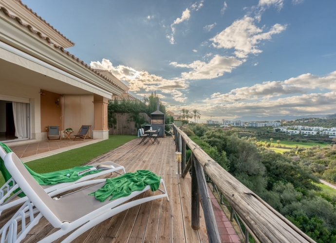 Villa Semi Detached in Santa Clara - 3