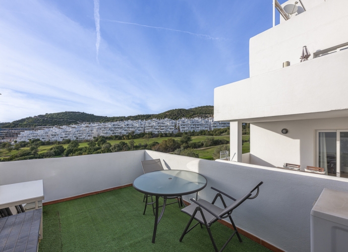 Apartamento Planta Media en Estepona - 1