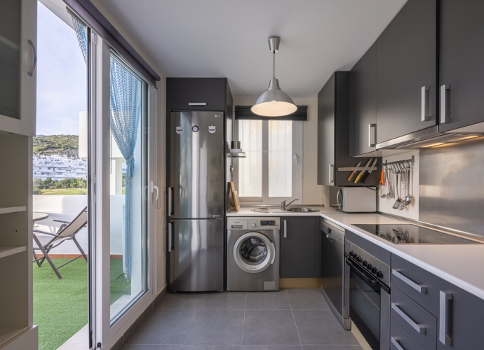 Apartamento Planta Media en Estepona - 3