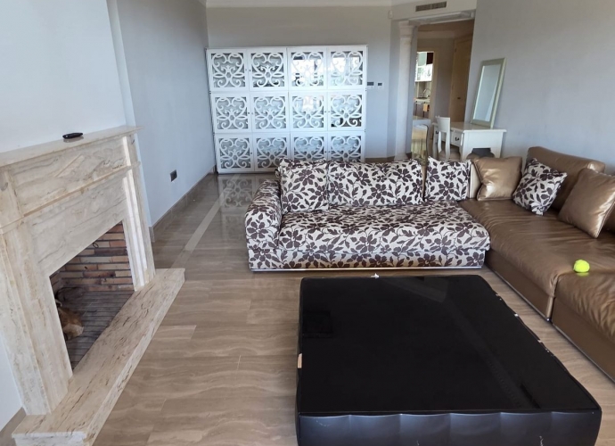 Apartment Middle Floor in Sierra Blanca - 2