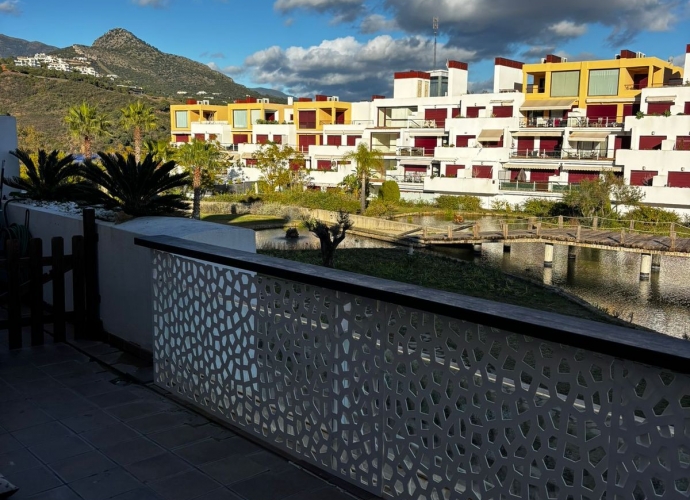 Appartement milieu d’Etage situé à Benahavís - 2