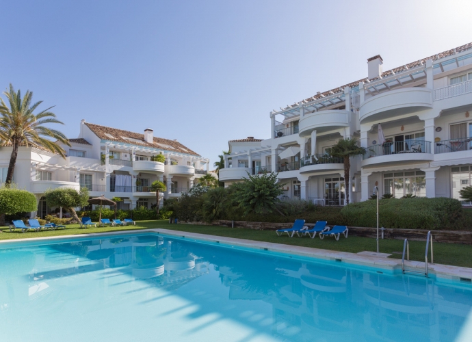 Apartamento Planta Baja en Guadalmina Alta - 1