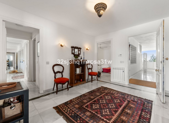 Apartment Middle Floor in Guadalmina Baja - 8