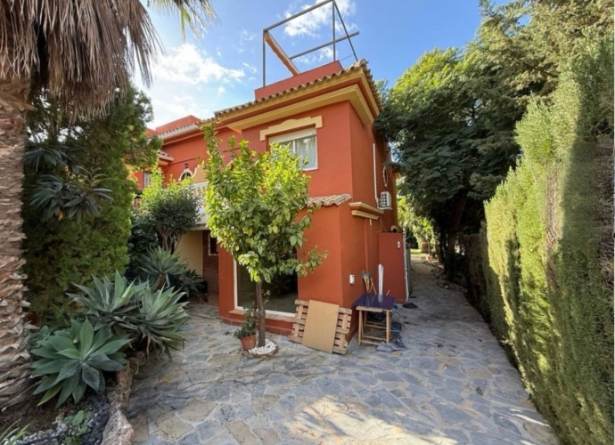 Adosado Pareado en Estepona - 2