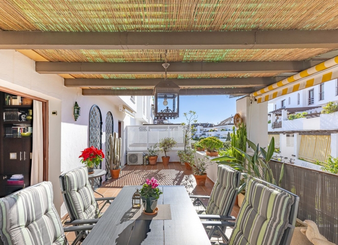 Apartment Middle Floor in The Golden Mile - 5