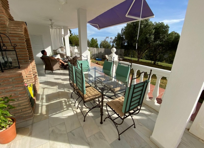 Apartamento Planta Baja en Estepona - 1