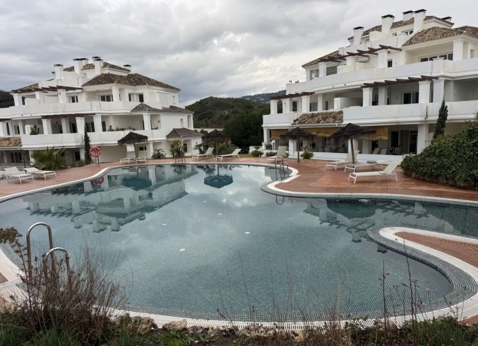 Apartamento Planta Baja en Aloha - 3