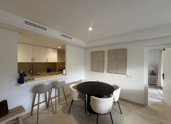 Apartamento Planta Baja en Aloha - 5