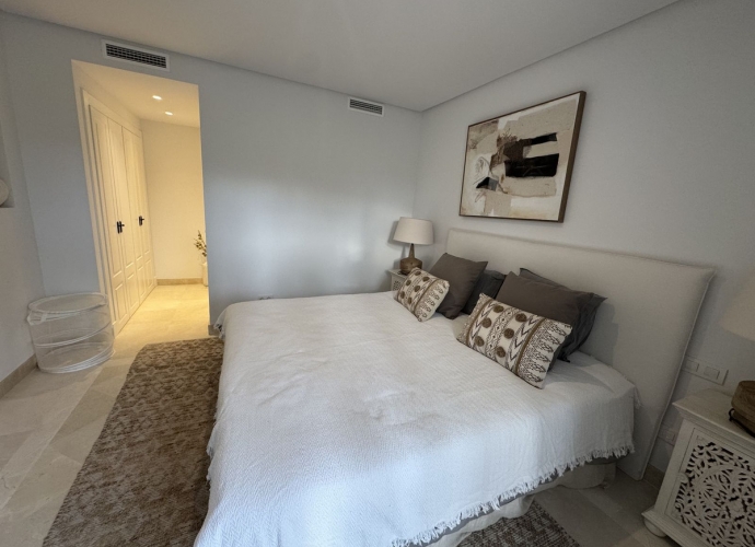 Apartamento Planta Baja en Aloha - 9