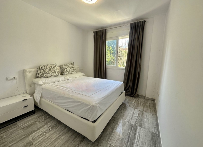 Apartment Middle Floor in The Golden Mile - 6