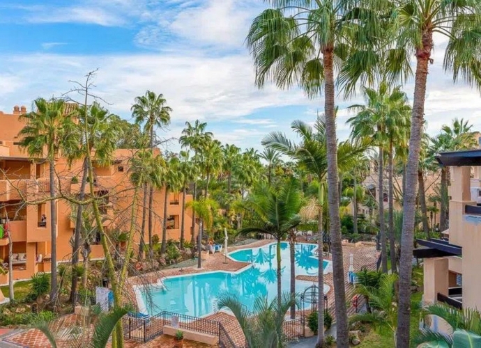 Apartment Penthouse in San Pedro de Alcántara - 1