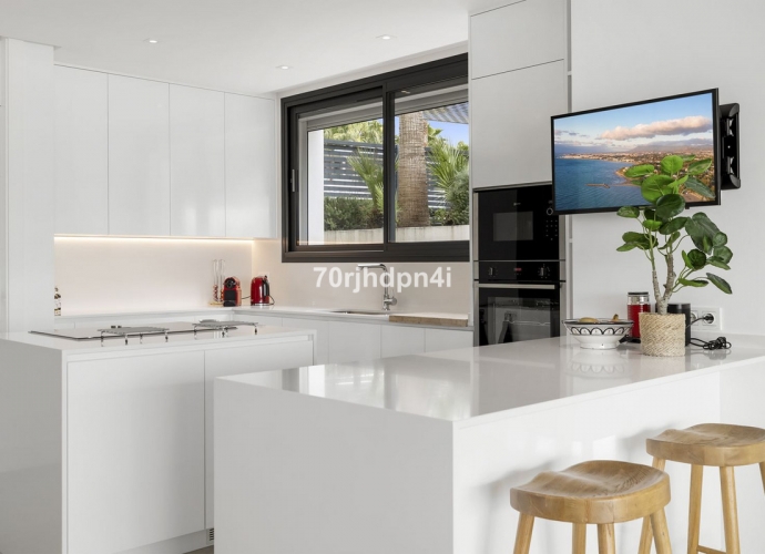 Villa Detached in Marbella - 7