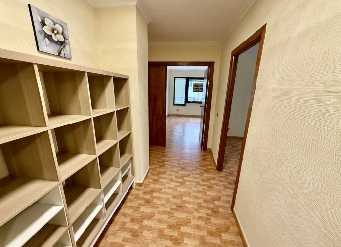 Commercial Office in Marbella - 4