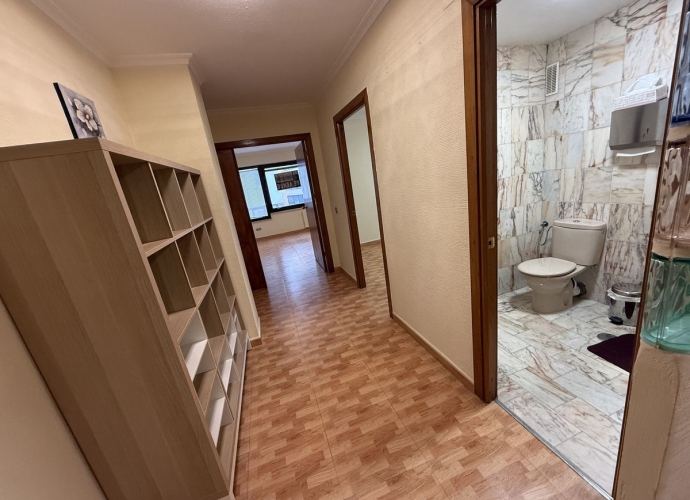 Commercial Office in Marbella - 8