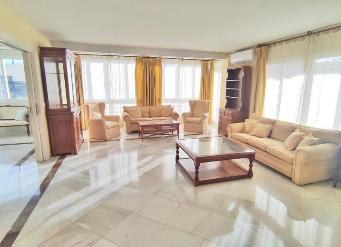 Apartment Middle Floor in Marbella - 10