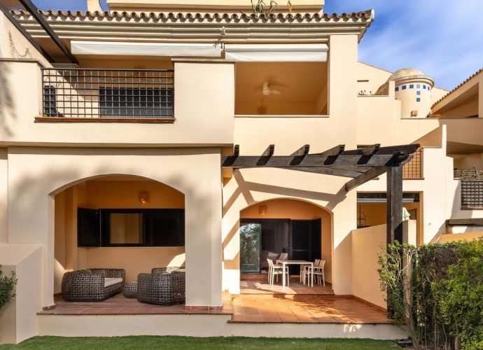 Apartamento Planta Baja en Puerto Banús - 1