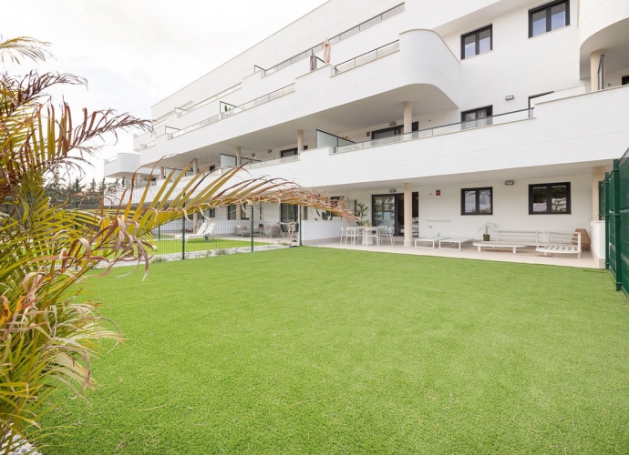 Apartment Ground Floor in Estepona - 1