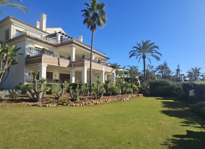 Apartment Ground Floor in Los Monteros - 1